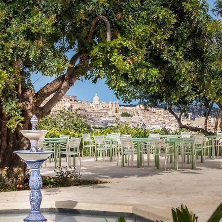 Baglio Genovesi Bed & Breakfast Noto Exterior foto