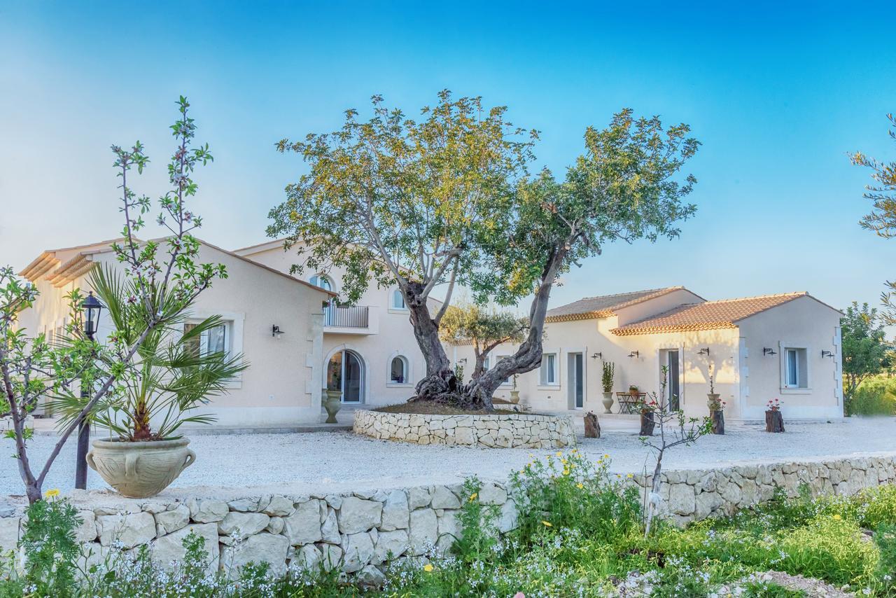 Baglio Genovesi Bed & Breakfast Noto Exterior foto