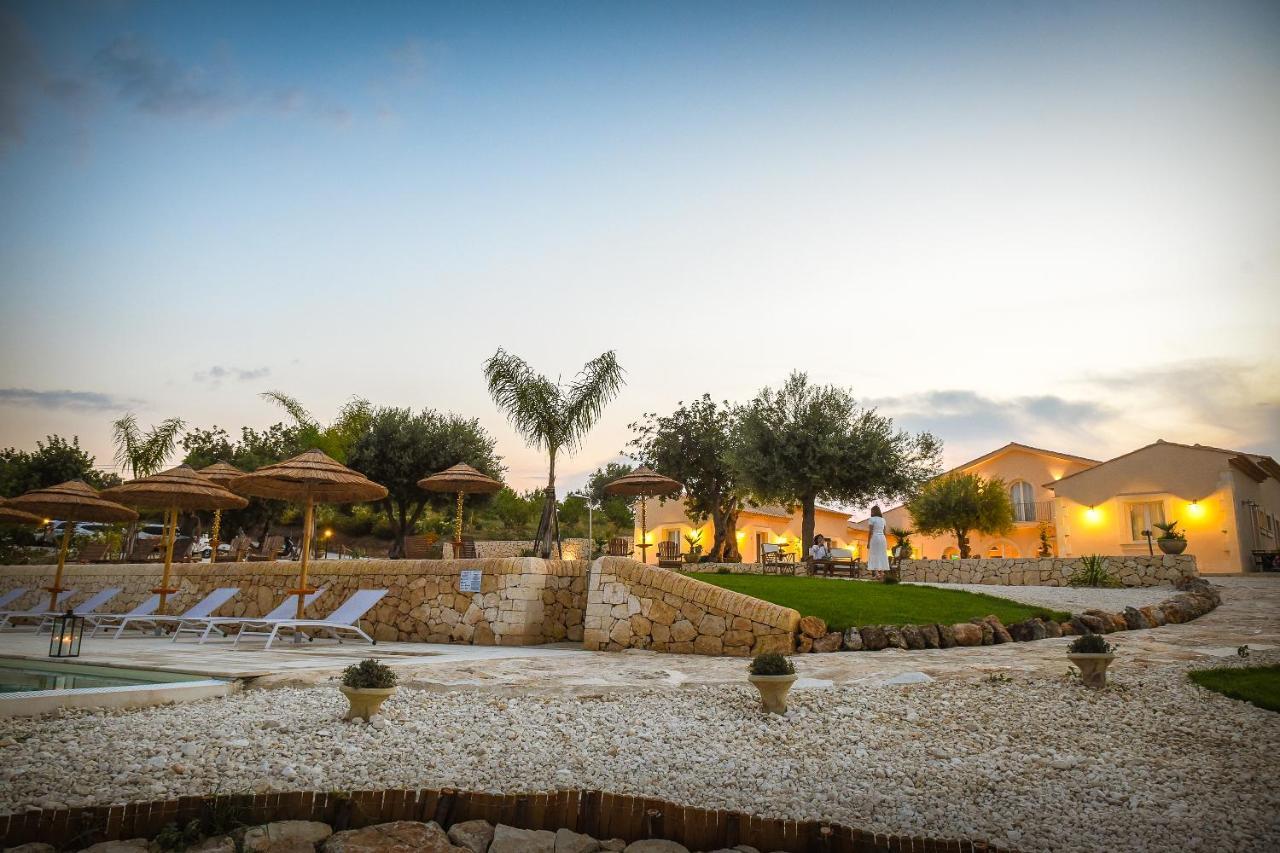 Baglio Genovesi Bed & Breakfast Noto Exterior foto