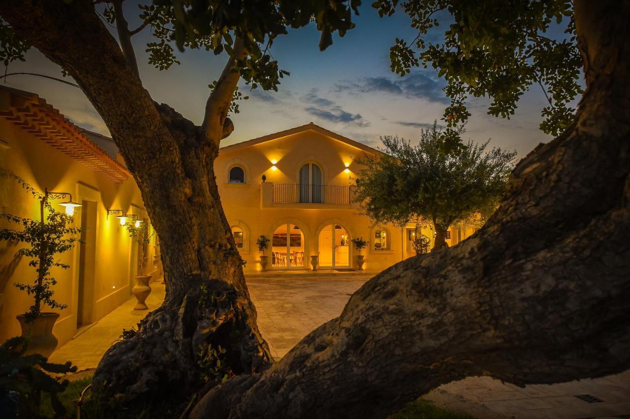 Baglio Genovesi Bed & Breakfast Noto Exterior foto
