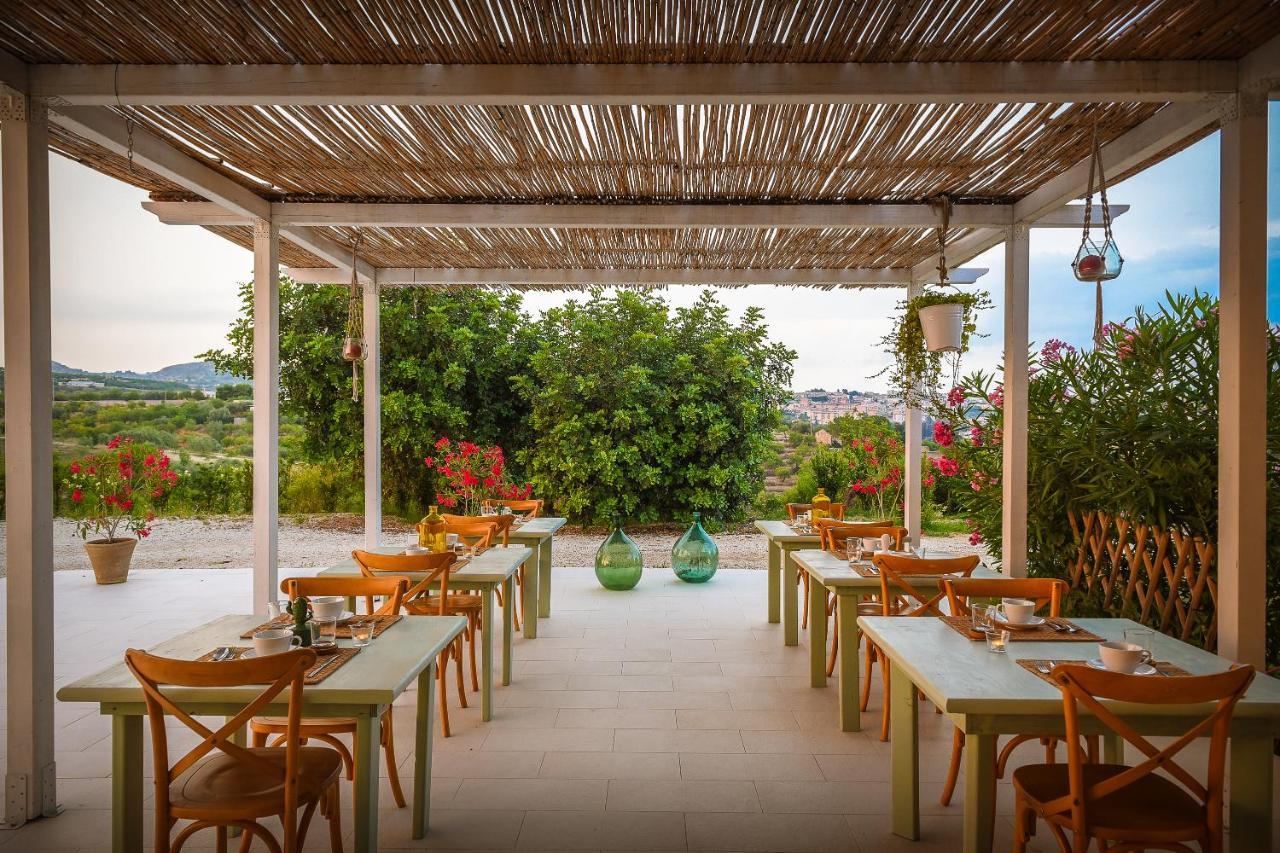 Baglio Genovesi Bed & Breakfast Noto Exterior foto