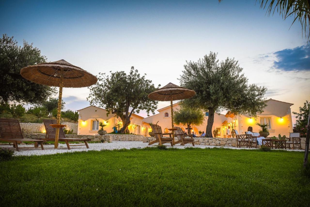 Baglio Genovesi Bed & Breakfast Noto Exterior foto