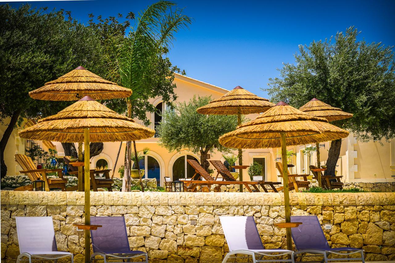 Baglio Genovesi Bed & Breakfast Noto Exterior foto